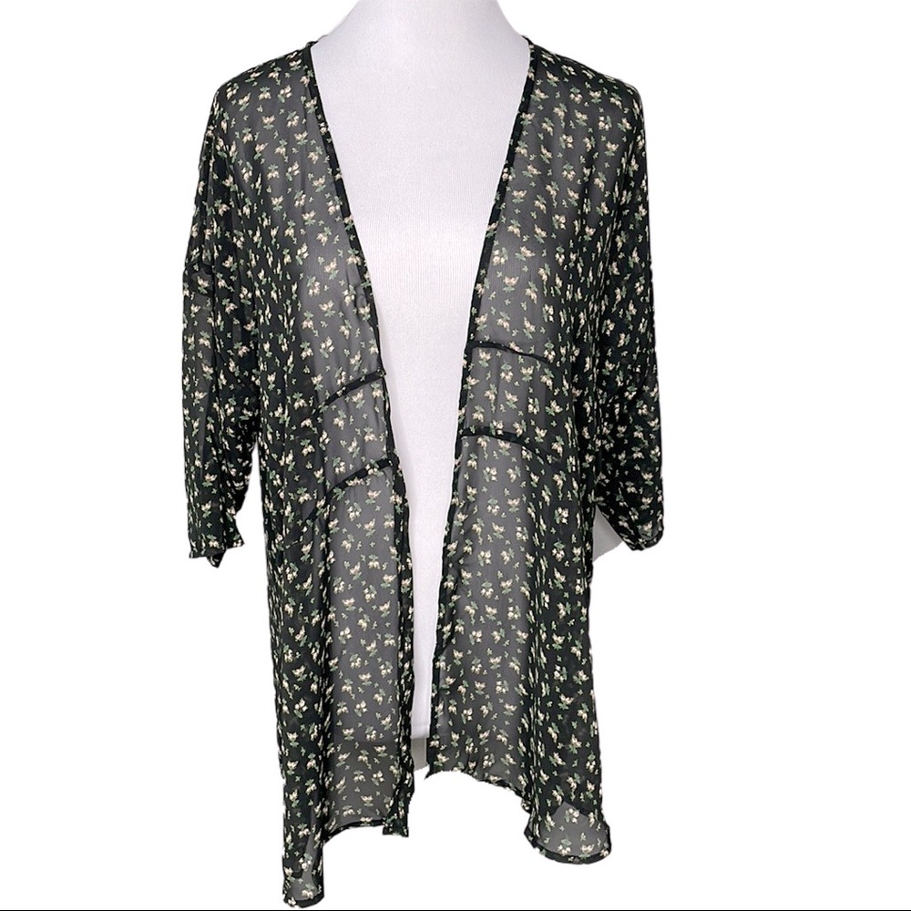 NWOT Collective Concepts Sheer Black Floral Kimono